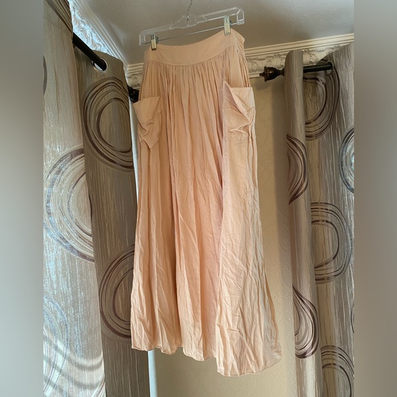 Line & Dot - Picture 1 of 5